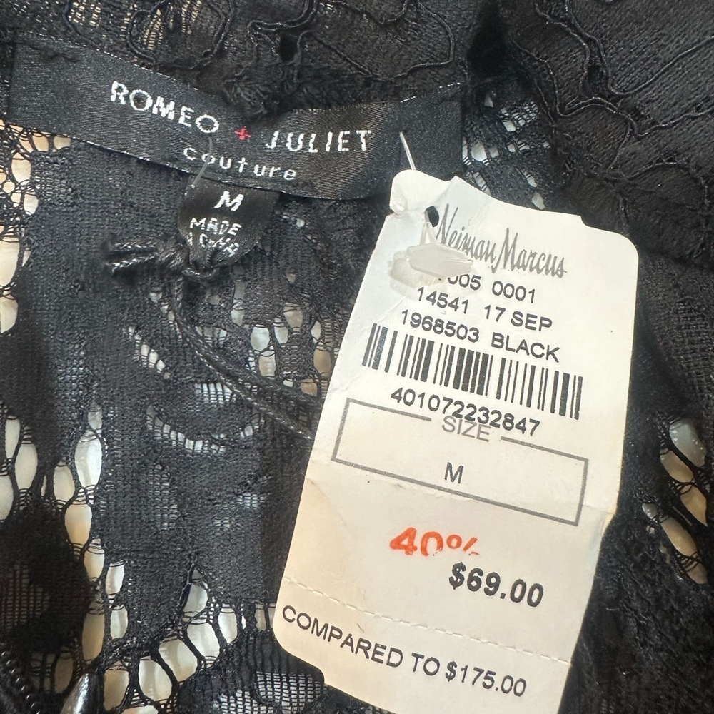 ROMEO & JULIET Romantic Dainty Peplum Lace Short-sleeve Blouse Size Medium NWT - Picture 5 of 11